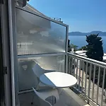 Tina Apartmán Brist